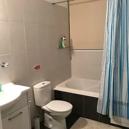Two Bedrooms Near Beach With Swimming Pool Larnaca