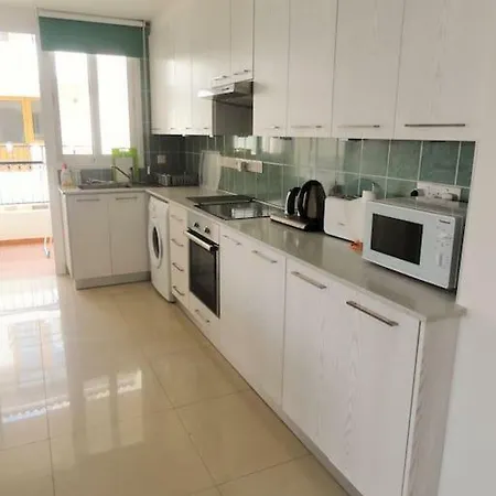 Apartmán Two Bedrooms Near Beach With Swimming Pool Larnaca