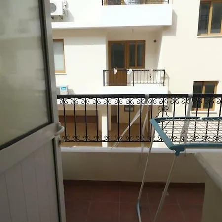 Apartmán Two Bedrooms Near Beach With Swimming Pool Larnaca